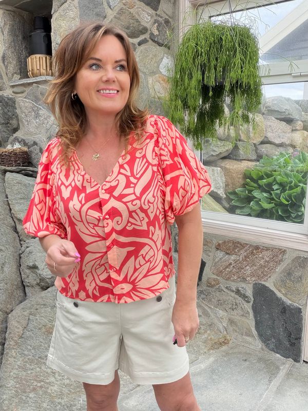 Bess Shorts – Sand