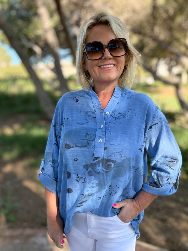 Maggie shirt flower
