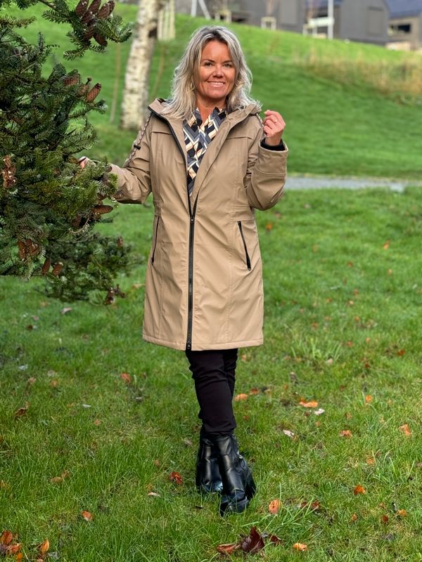 Rain jacket desert taupe 