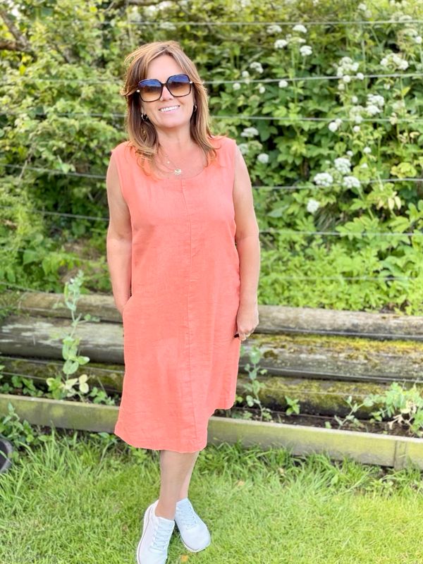 Lava dress  med knapper salmon