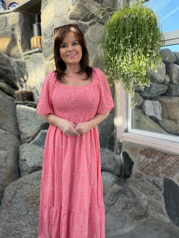 SARA GAGE ​​BLEKKKJOLE