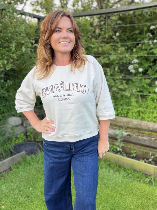 Kamela Sweatshirt – Moonbeam
