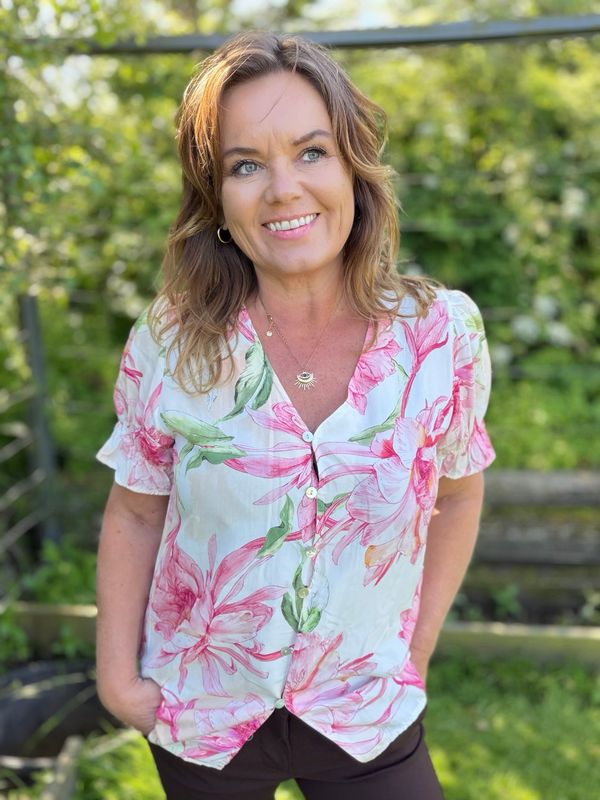 Sia bluse med blomster